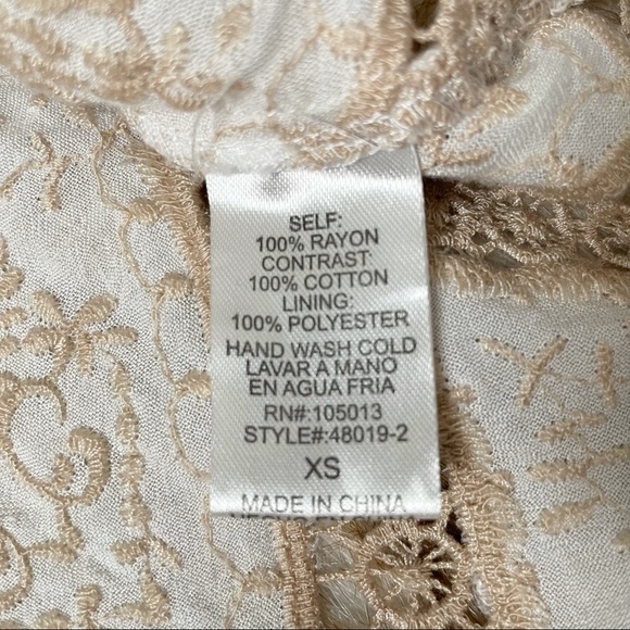 Altar’d State embroidered scallop hem top - Picture 6 of 8